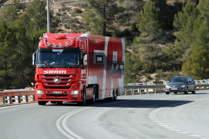 Podatek od środków transportowych - kto i kiedy go płaci?