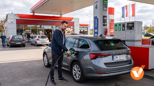 Obniżka cen paliw od 3 października 2026 r. - jak nowe stawki VAT i akcyzy wpłyną na portfele kierowców?