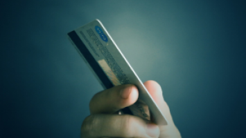 Podatek dochodowy a bony i karty prepaid dla pracowników